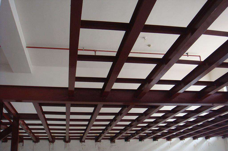 鋼結(jié)構(gòu)廠房裝修閣樓搭建多少錢一平方？